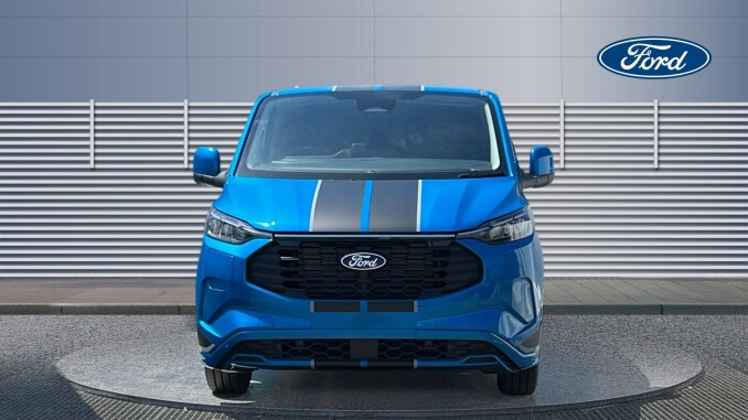 Ford Transit Custom 320 L1 Petrol Fwd 2.5 PHEV 232ps H1 Double Cab Van Sport Auto [NI] - Image 3
